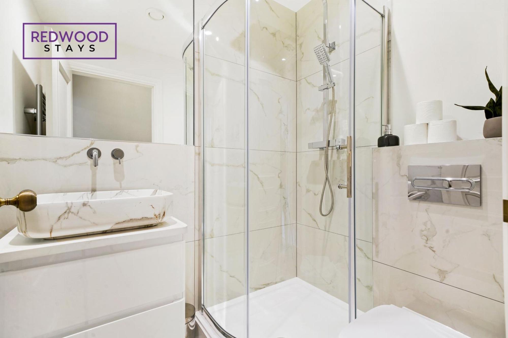 רדינג Top Quality 2 Bed 1 Bath Apartments For Contractors By Redwood Stays מראה חיצוני תמונה
